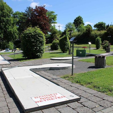 Ferienwohnung Am Kurpark Эслоэ Экстерьер фото